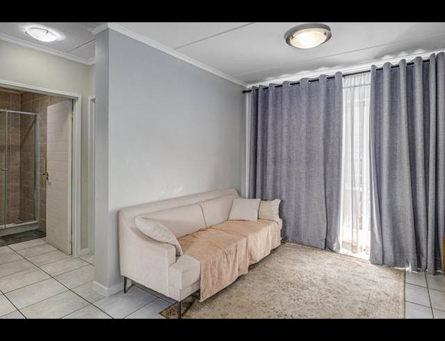 2 BEDROOM APARTMENT FOR SALE IN WITFIELD